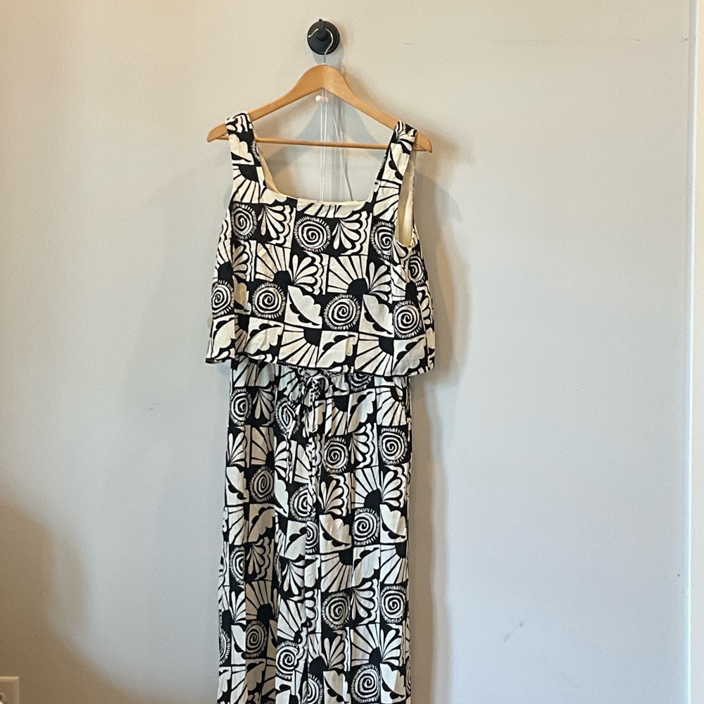 Gilli Black and White Patterned Maxi Dress - Picture 5 of 7